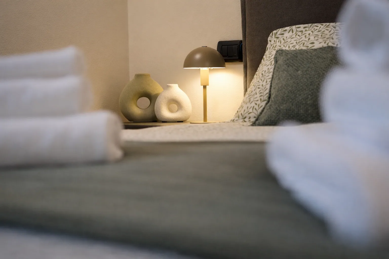 Atmosfera serale nella camera da letto